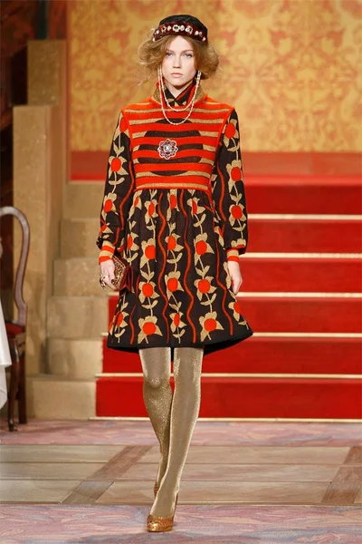 Look 23